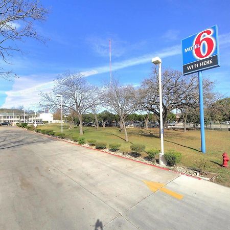Motel 6-Kerrville, Tx Екстер'єр фото