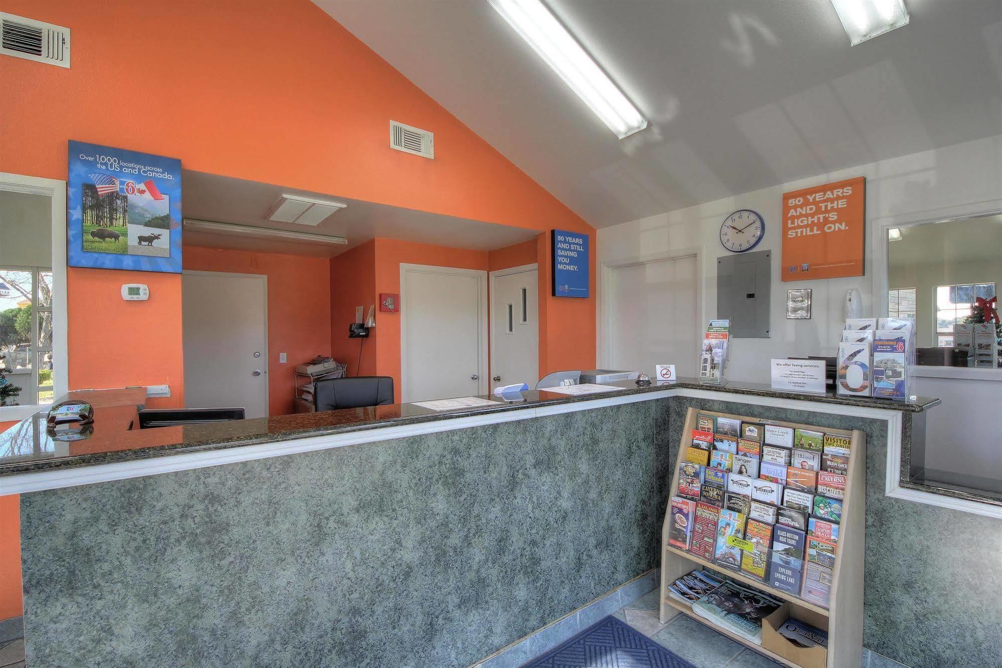 Motel 6-Kerrville, Tx Екстер'єр фото
