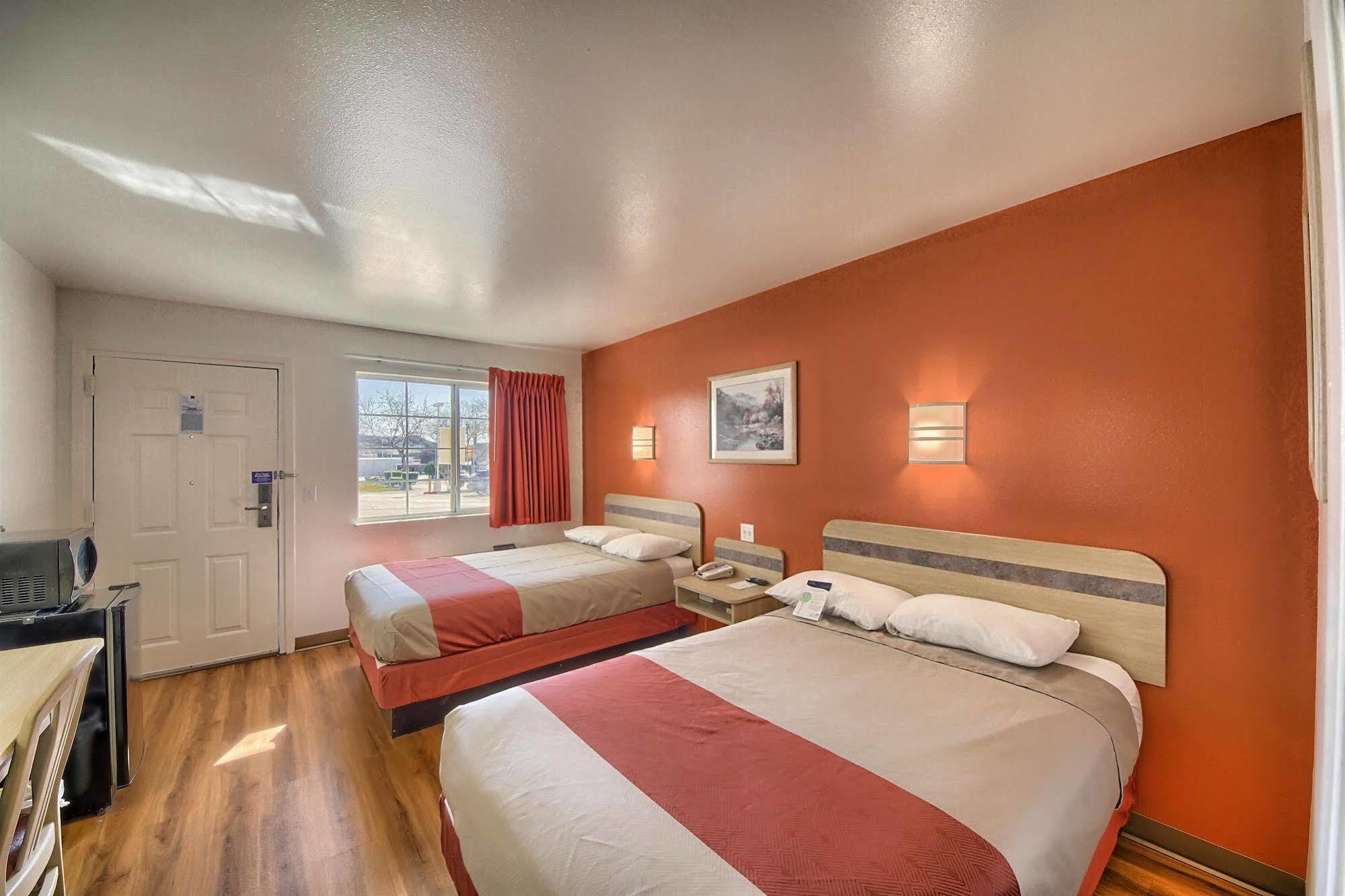 Motel 6-Kerrville, Tx Екстер'єр фото