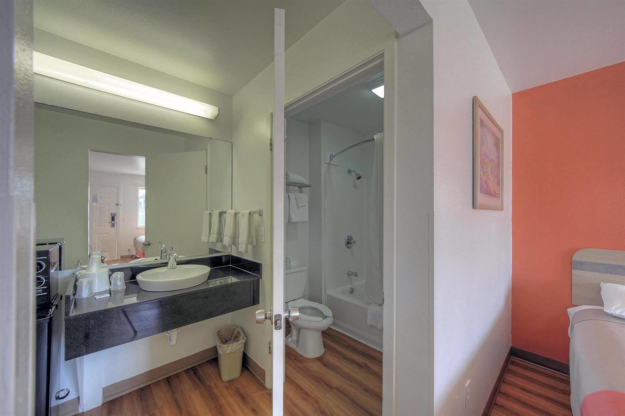 Motel 6-Kerrville, Tx Екстер'єр фото