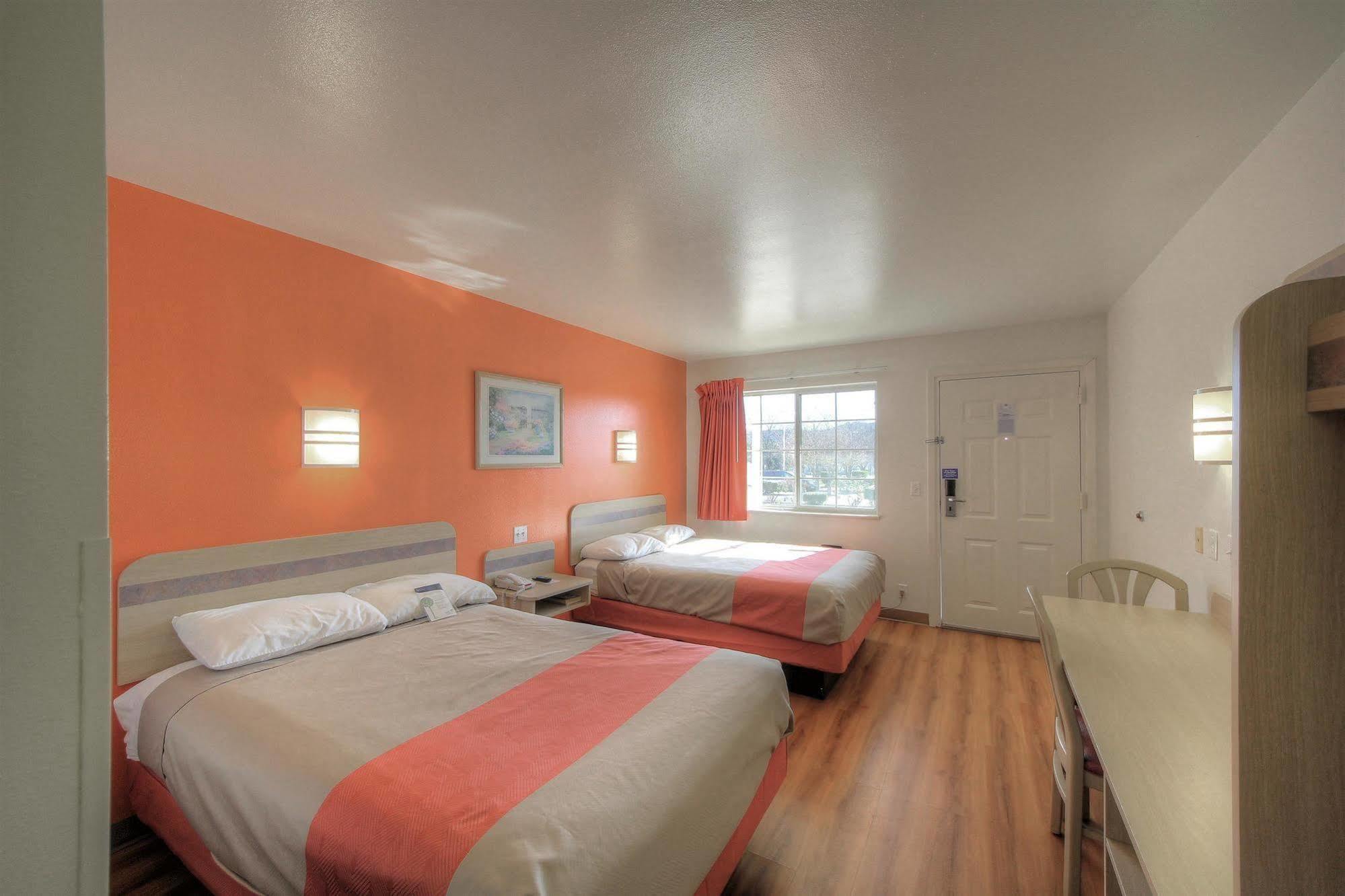 Motel 6-Kerrville, Tx Екстер'єр фото