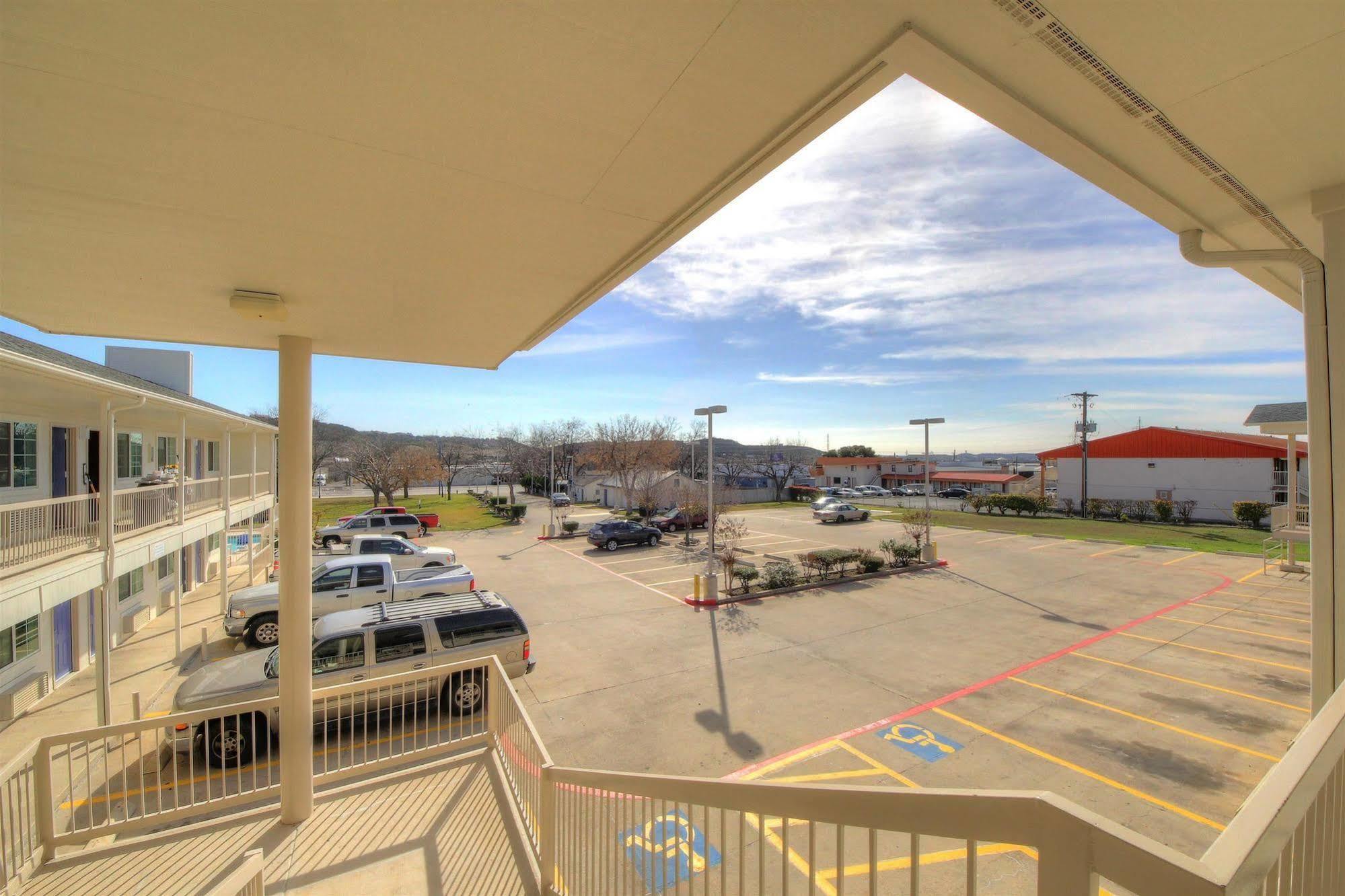 Motel 6-Kerrville, Tx Екстер'єр фото